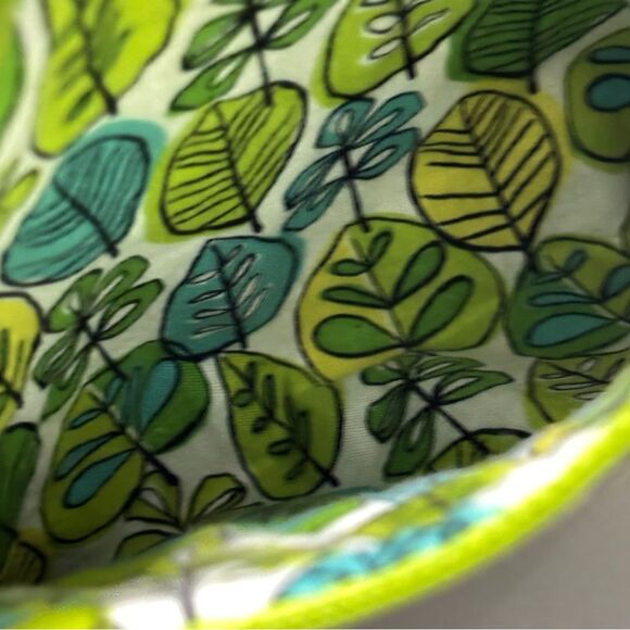 Vera Bradley | “Limes Up” Green Crossbody Women’s Shoulder Bag - Picture 6 of 15